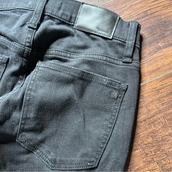 Madewell 9" Mid Rise Skinny Tencel Denim Jeans in Lunar Wash - Picture 6 of 7